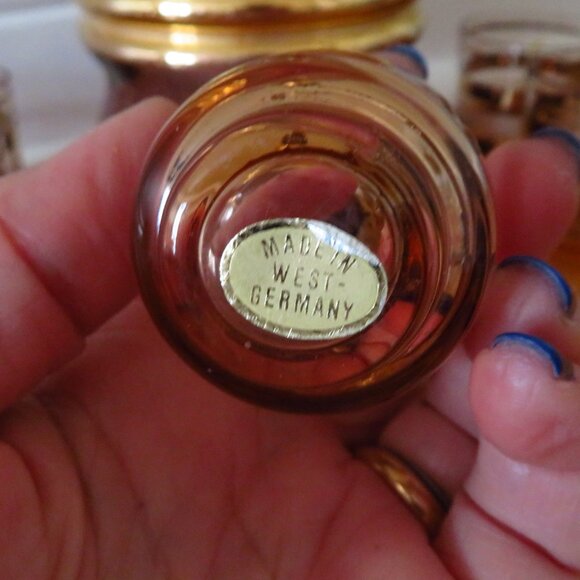 Vintage 1940 handblown Empoli glass liqueur carafe ,amethyst glass plus 5 shot - Picture 4 of 13